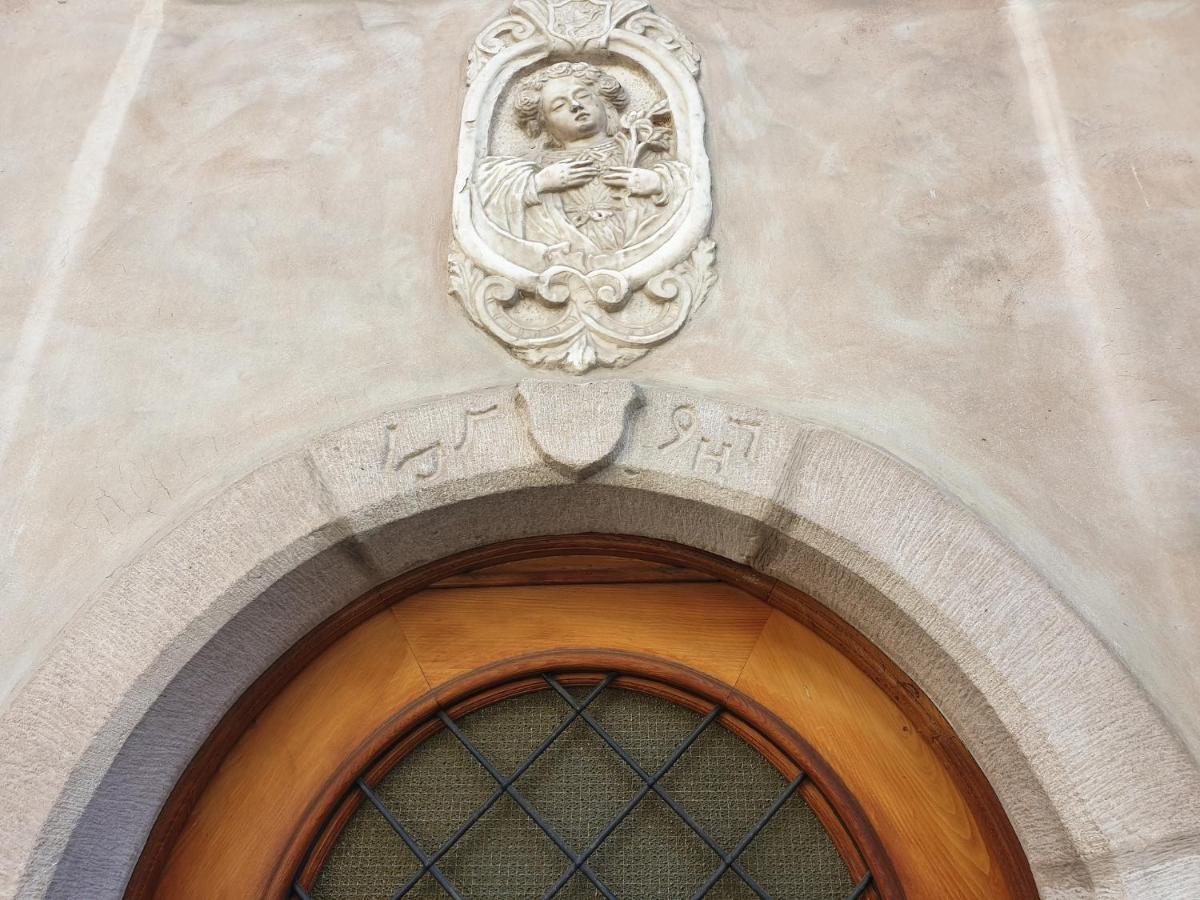 Viadolcevita - Gruene Gaestewohnung ลานา ภายนอก รูปภาพ